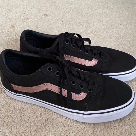 old school vans black with roses